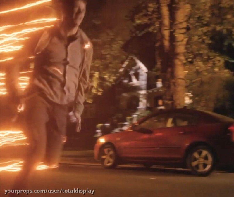 Barry Allen (The Flash) Screen Worn Full Wardrobe 100th Episode – The Flash (2014) – image 3