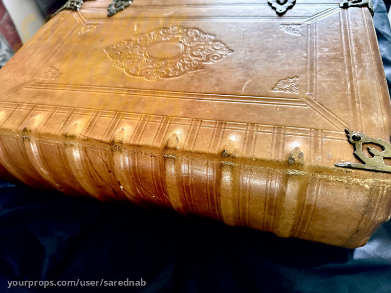 Classroom German Bible – Raiders of the Lost Ark (1981) – image 3