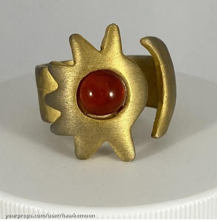 Londo Mollari’s pinky ring – Babylon 5 (1993) – image 1