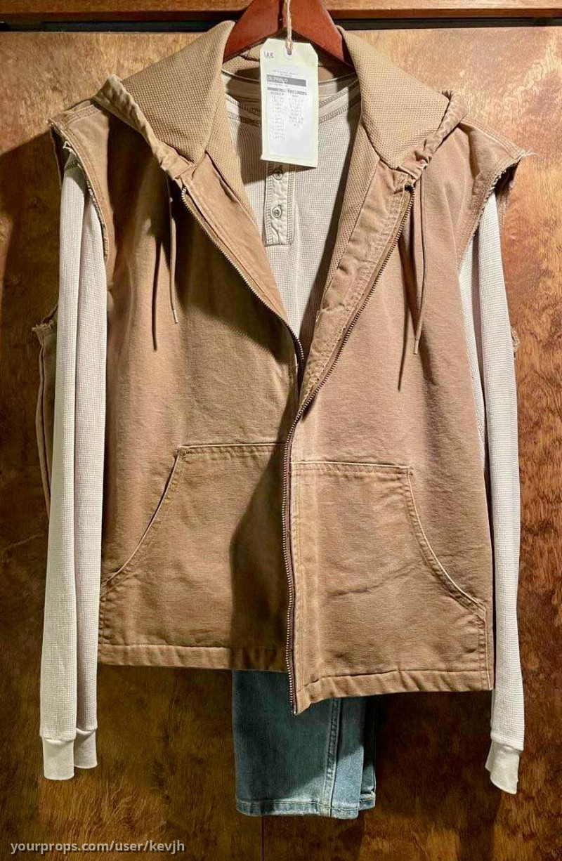 Pablo’s hero costume clean – Ash vs Evil Dead (2015) – image 1