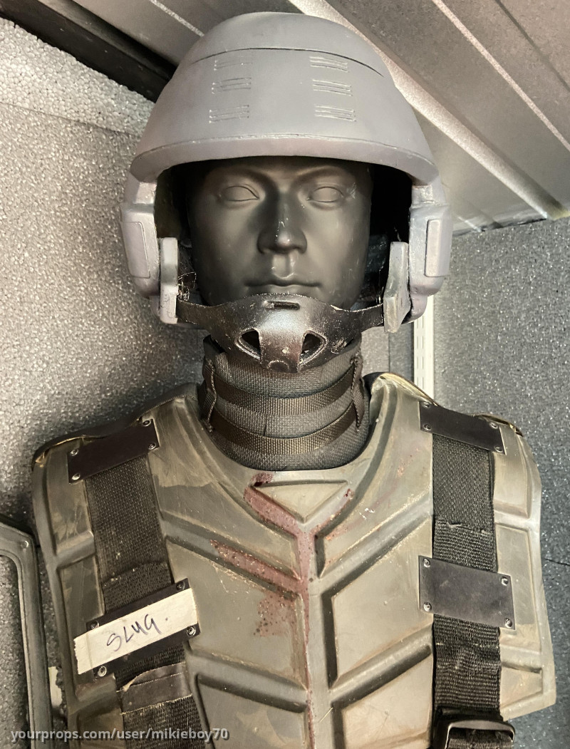 Starship Troopers 3: Marauder Slug Skinners Hero MI Armour (Garth Breytenback) – Starship Troopers 3: Marauder (2008) – image 2