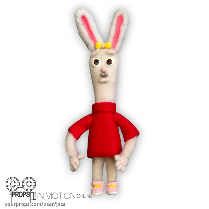 Maggie puppet – Air Strike (2018) – image 1
