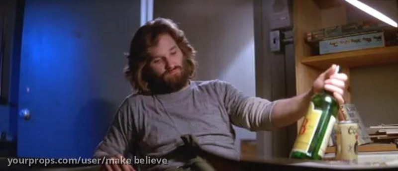 Mac Ready\'s JB whisky bottle – The Thing (1982) – image 3