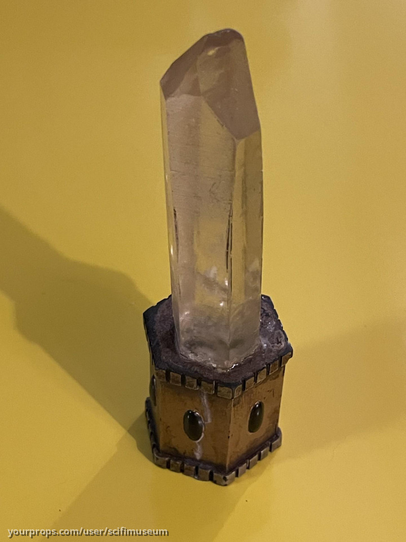 Tesseract crystal key – Andromeda (2000) – image 1