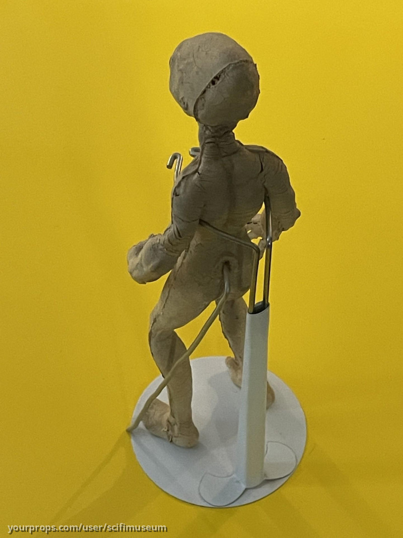 alien creature puppet – The Day Time Ended (1979) – image 3