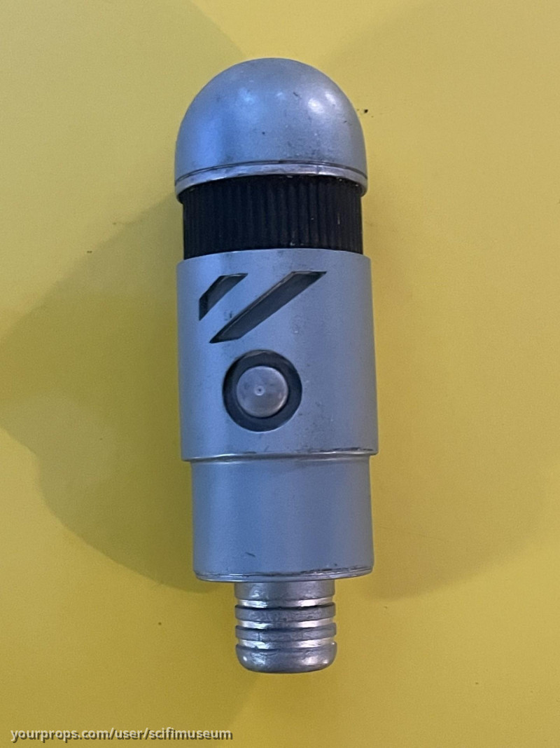 spacesuit canister – Armageddon (1998) – image 1