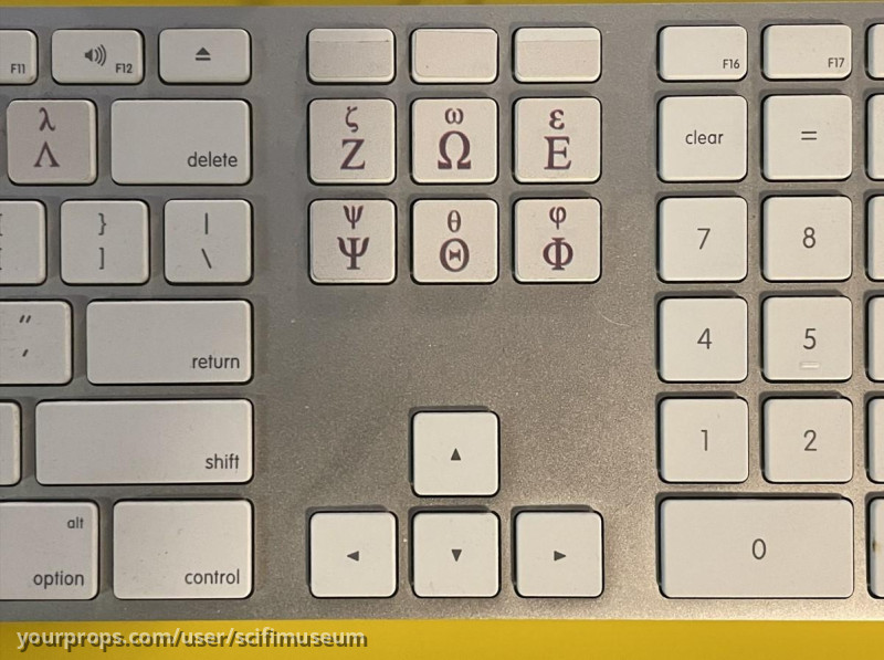 Graystone lab keyboard – Caprica (2009) – image 3