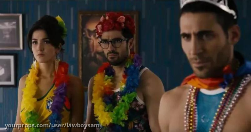 Hernando Fuentes\' San Paulo Pride Lei – Sense8 (2015) – image 3