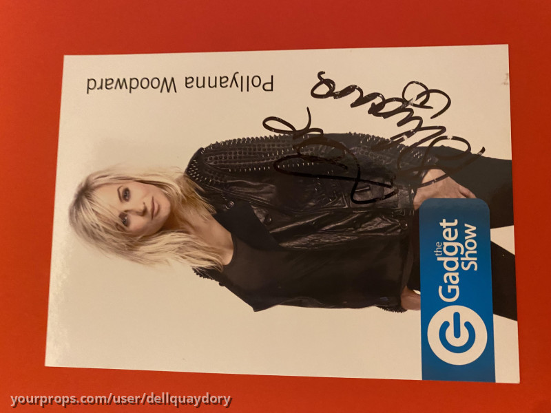 Original signed promotional photo – The Gadget Show (2004) – image 1