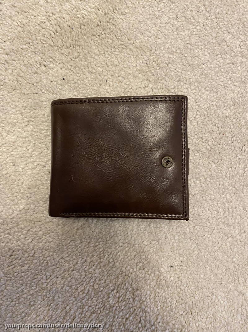 Original Wallet Prop Ricky Grover – The Outlaws (2021) – image 1