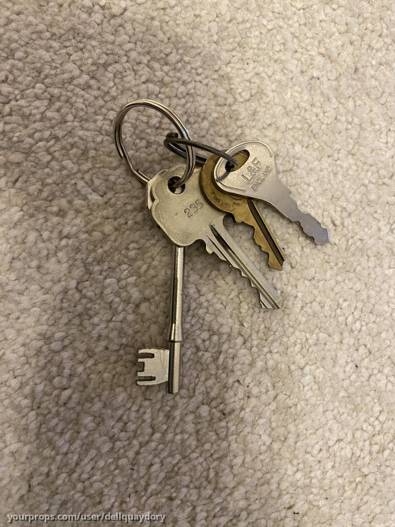 Original Prop Keys Ricky Grover – The Outlaws (2021) – image 1