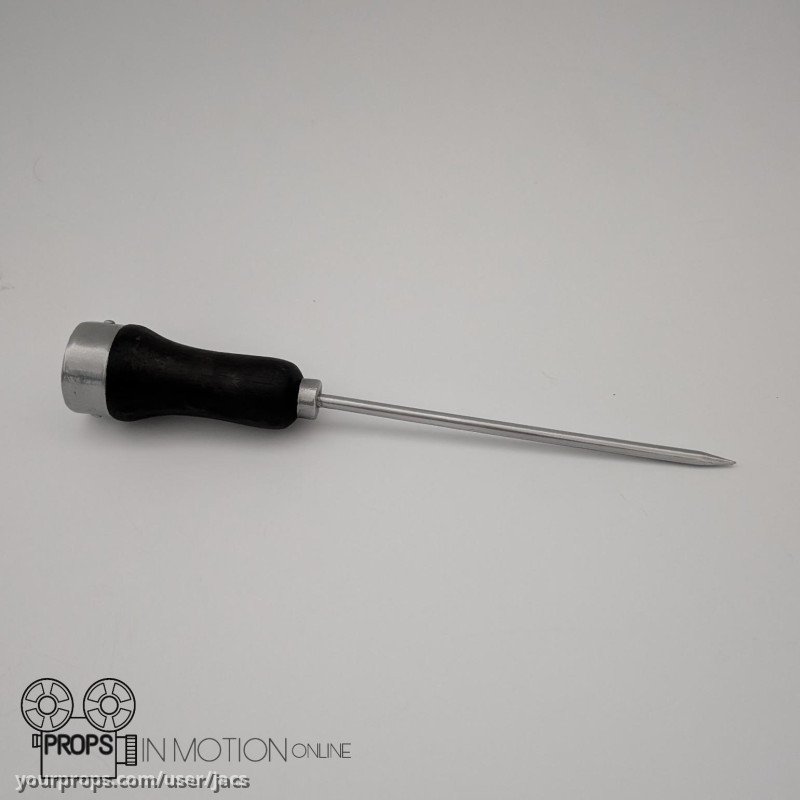 Dr Richard Hanover/Nurse Ratched Ice Pick – Ratched (2020) – image 1