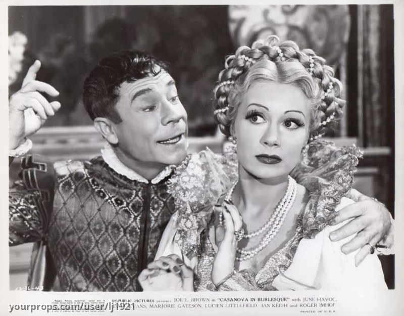 Joe E. Brown doublet and trunk hose – Casanova in Burlesque (1944) – image 4