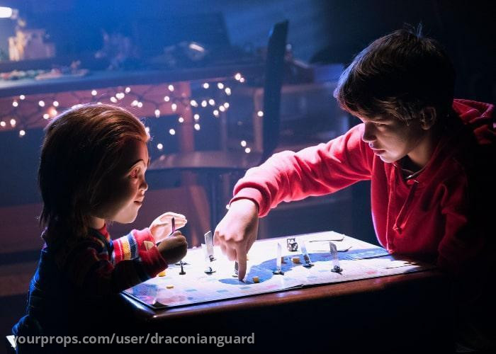 Andys shirt and sweatshirt worn in Childs Play 2019 – Child's Play (2019) – image 2