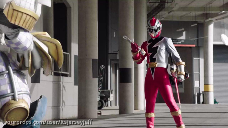 Hero and stunt Dino Chucks – Power Rangers Dino Fury (2021) – image 2