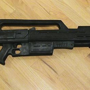 Mobile Infantry Morita Rifle – Starship Troopers (1997)