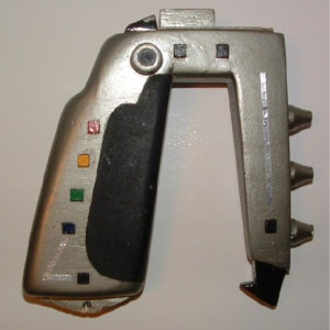 Wooden Stun Gun S2 – Space: 1999 (1975)