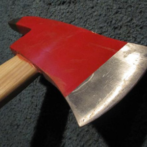 Michael Myers (Tyler Mane) Hero Axe – Halloween 2 (2009)