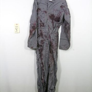 freek’s (john leguizamo) bloody costume – Gamer (2009)