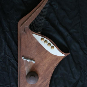 Spock's Vulcan Lyre / Harp – Star Trek (1966)