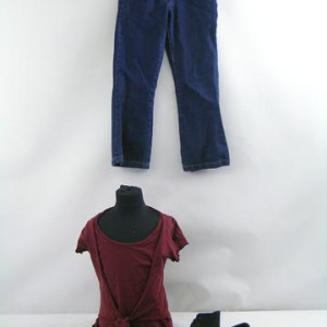 Abby's (Lara Robinson) Costume – Knowing (2009)