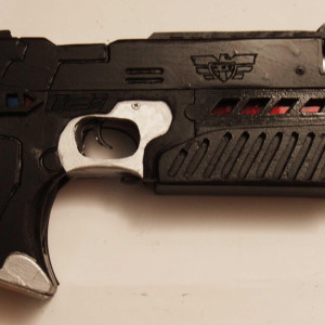 LAWGIVER Gun – Judge Dredd (1995)