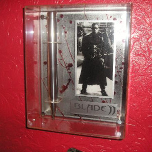 BLADE 2 STAKE – Blade (1998)