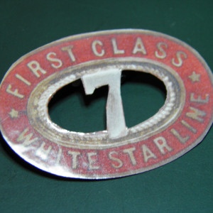 Officer's badge replica – Titanic (1997)