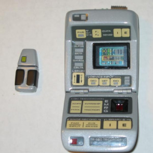 Mark VI Medical Tricorder – Star Trek: The Next Generation (1987)