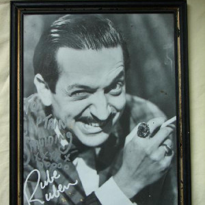 Spaulding's Museum Rube Ruben screen used signed photo – House of 1000 Corpses (2003)