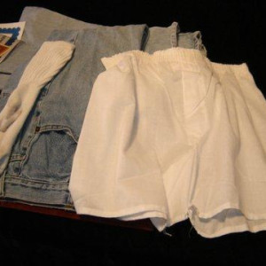 ORIGINAL BOXER, JEAN AND SOCK USED BY LUCAS WOLENCZAK – SeaQuest 2032 (1993)