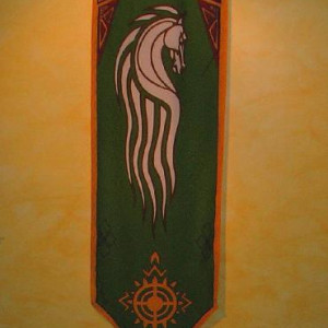 Edoras Throne Room Banner – The Lord of the Rings: The Fellowship of the Ring (2001)