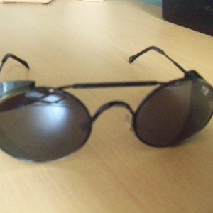 sunglasses – Terminator 2: Judgment Day (1991)