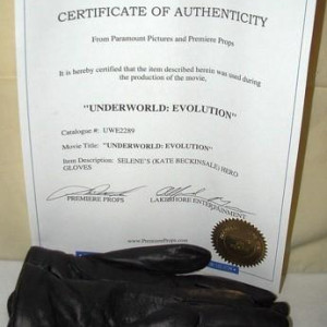 Underworld Evolution Kate Beckinsale Selenes Hero Gloves – Underworld: Evolution (2006)