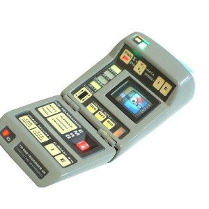 TR-580 Mk VII Tricorder (hero) – Star Trek: The Next Generation (1987)