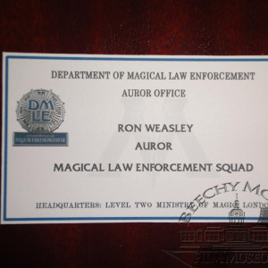 Ron Weasley Auror Business Card.. – Harry Potter and the Sorcerer's Stone (2001)