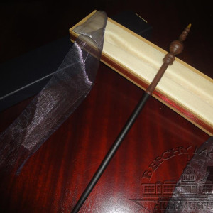 Minerva McGonagall's Wand with Ollivanders Box.. – Harry Potter and the Sorcerer's Stone (2001)