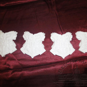 Hogwarts Crest.. – Harry Potter and the Sorcerer's Stone (2001)
