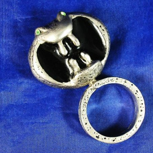 Dark Helmet Schwartz Ring – Spaceballs (1987)