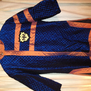 Nobles Surcoat or Tunic with coat of arms and attached caplet – Andromeda (2000)