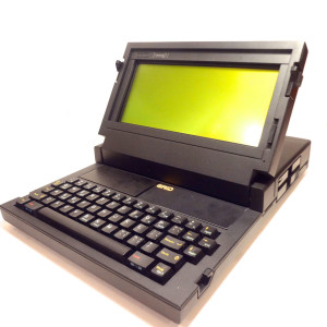 Sentry Gun Terminal - GRiD Laptop II – Aliens (1986)