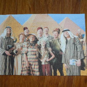 Weasleys In Egypt Family Photo – Harry Potter and the Prisoner of Azkaban (2004)