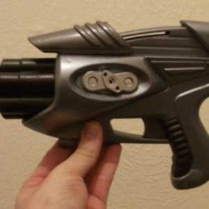 Molecular Destabiliser "Wibbly Gun" – Red Dwarf (1988)
