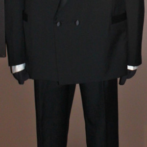 Odo's Tuxedo – Star Trek: Deep Space Nine (1993)