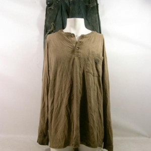 The Road, this is Man (Viggo Mortensen) screen worn hero Costume – The Road (2009)