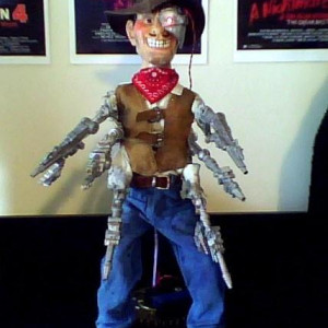 Original HERO Cyber Six-Shooter Puppet – Puppet Master vs Demonic Toys (2004)