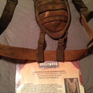 Hydration Pack & Air breather – The Chronicles of Riddick (2004)