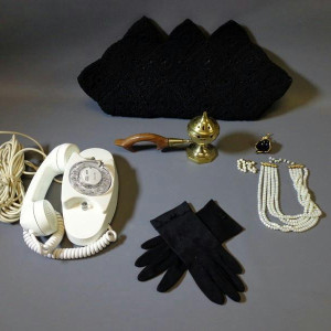 Lily Diamond "Jessica Marais" Production Used Accessories From Multiple Episodes – Magic City (2012)