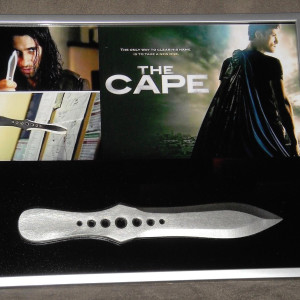 Rubber stunt throwing knife – The Cape (2011)