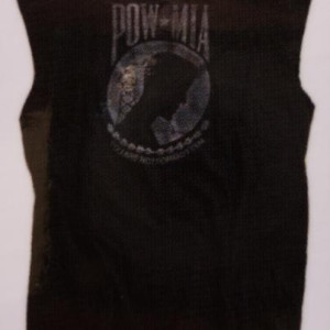 Hal Mason's (Drew Roy) Singlet – Falling Skies (2011)